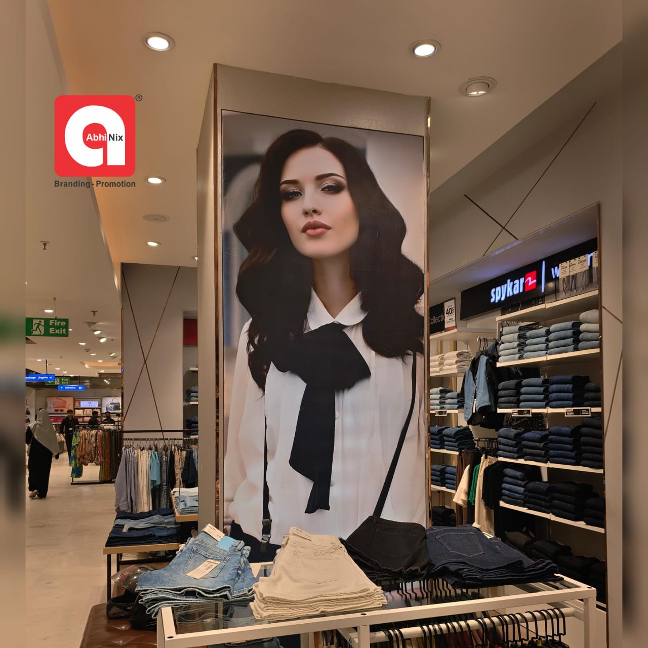 Illuminated Fabric LED Light Box in Ranchi for a clothing retail store
